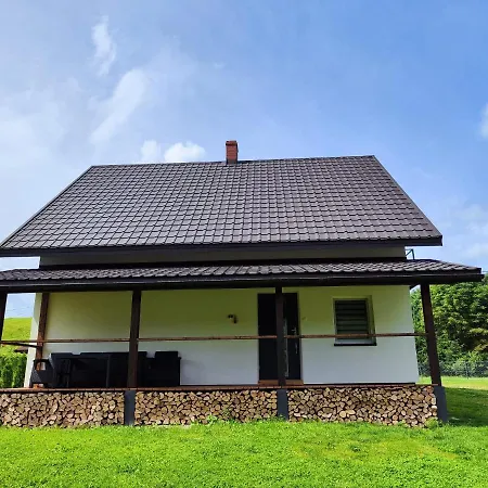 Domek Gdzies Na Koncu Swiata Bandrow Narodowy Exterior photo